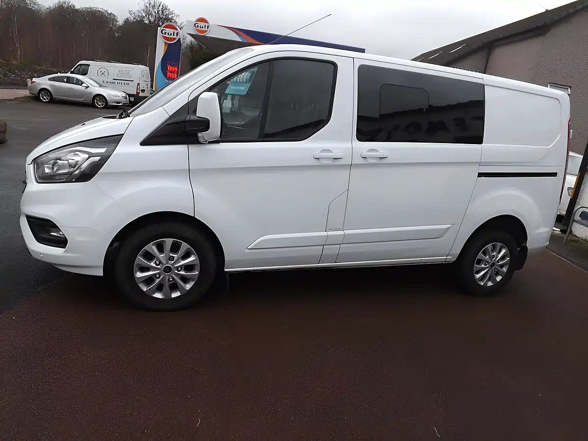 Used 2023 Ford Transit Custom Limited White - Interior and Exterior details 4