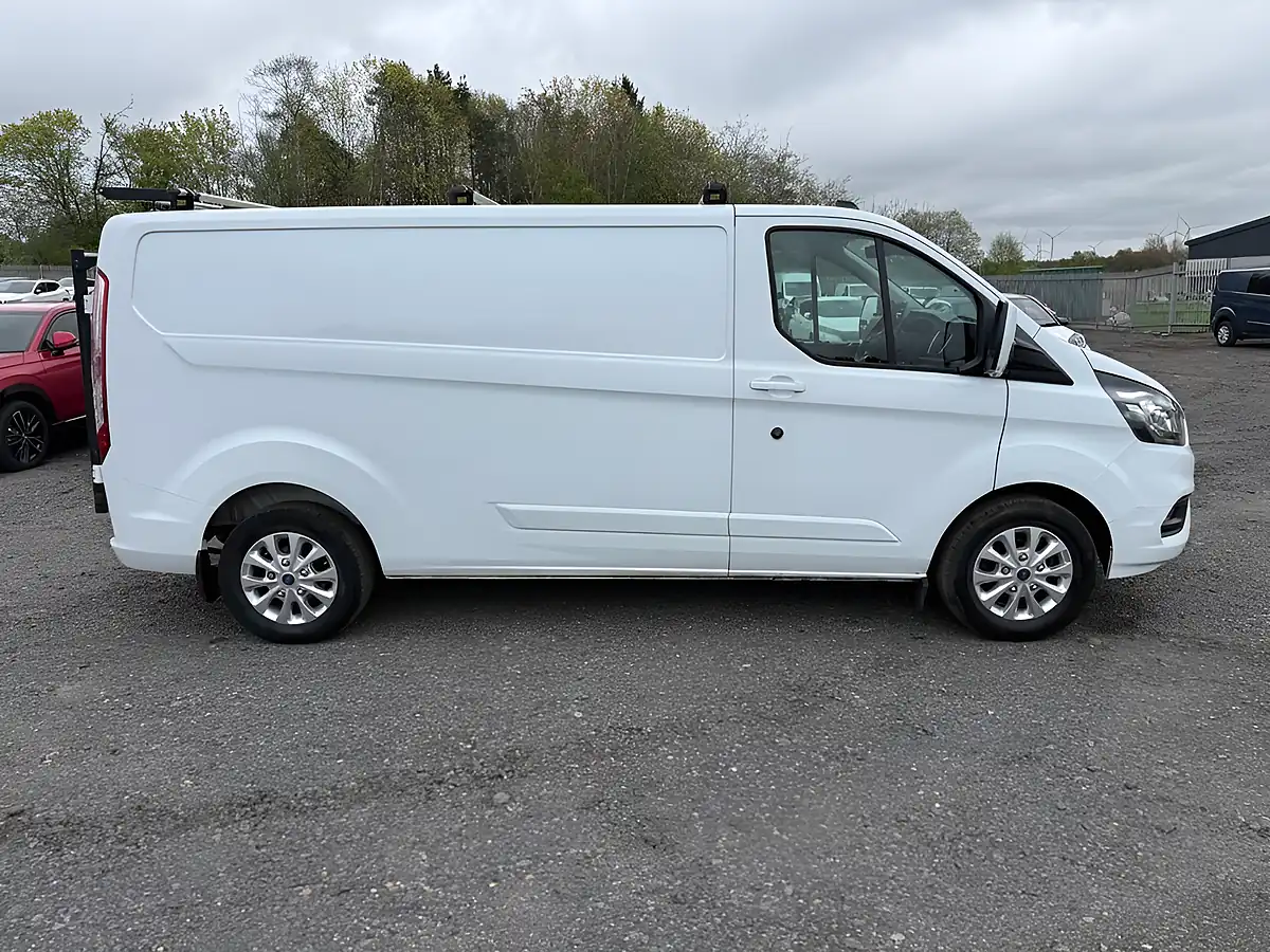 Used 2023 Ford Transit Custom Limited White - Interior and Exterior details 8