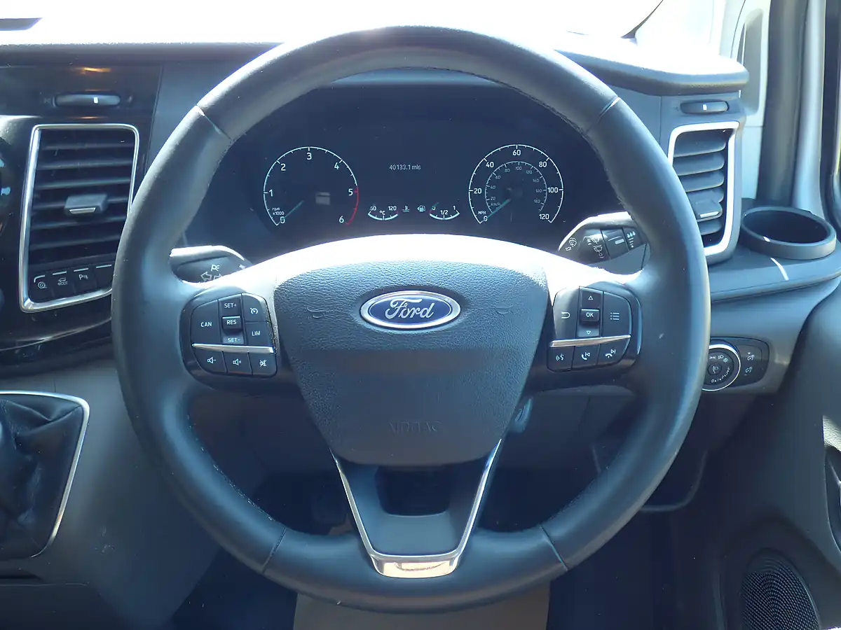 Used 2023 Ford Transit Custom Limited White - Interior and Exterior details 11