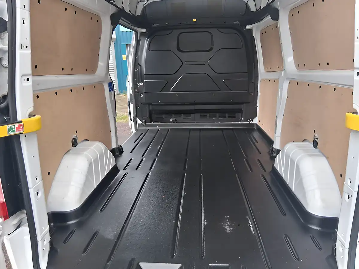 Used 2023 Ford Transit Custom Limited White - Interior and Exterior details 10