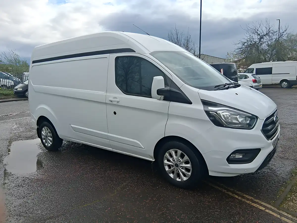 Used 2023 Ford Transit Custom Limited White - Interior and Exterior details 7