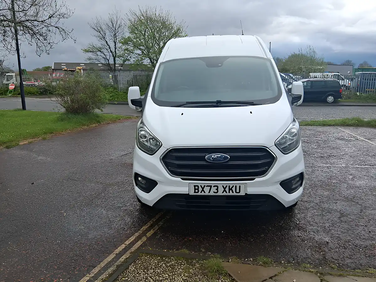 Used 2023 Ford Transit Custom Limited White - Interior and Exterior details 8