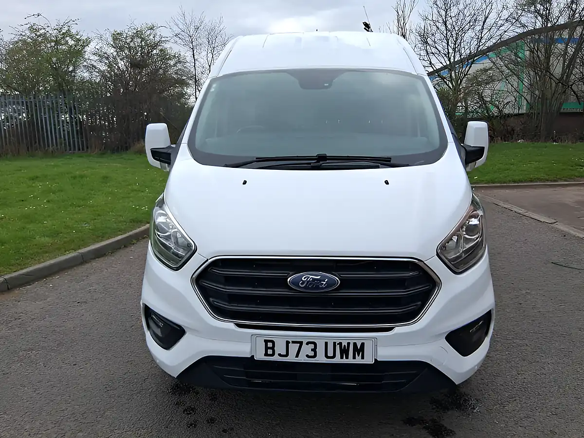 Used 2023 Ford Transit Custom Limited White - Interior and Exterior details 8