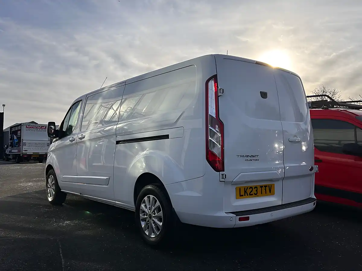 Used 2023 Ford Transit Custom Limited White - Interior and Exterior details 7