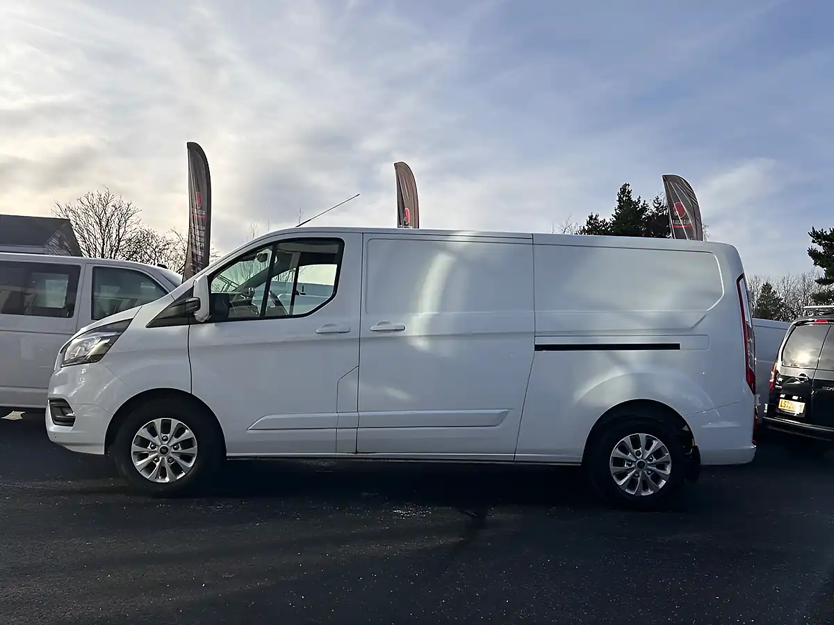 Used 2023 Ford Transit Custom Limited White - Interior and Exterior details 8