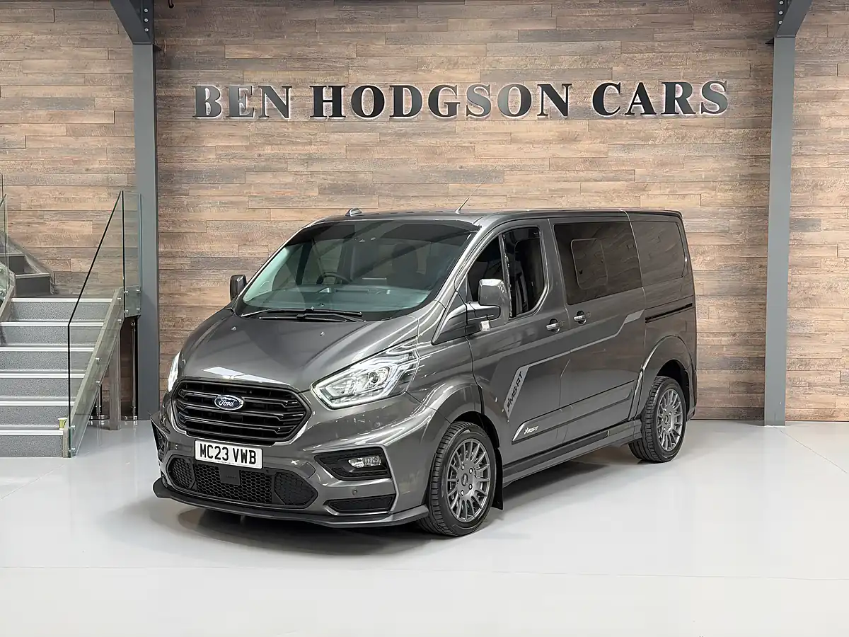 Used 2023 Ford Transit Custom Ms-Rt Crew Cab Magnetic Grey - Front View