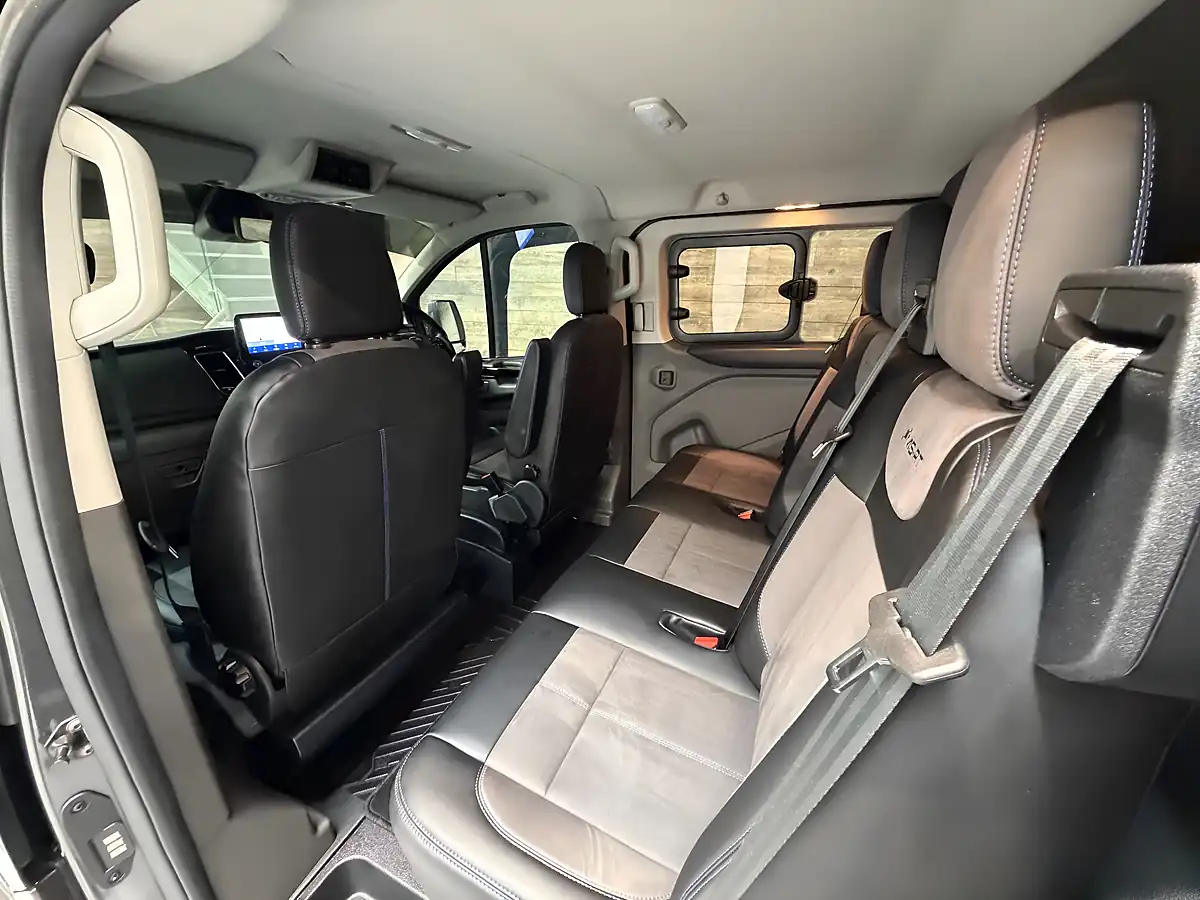 Used 2023 Ford Transit Custom Ms-Rt Crew Cab Magnetic Grey - Interior and Exterior details 11
