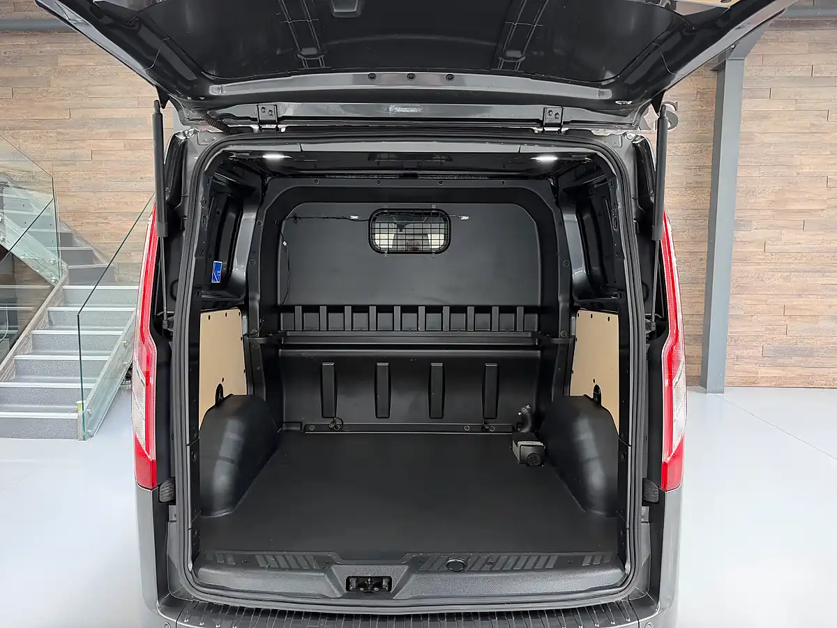 Used 2023 Ford Transit Custom Ms-Rt Crew Cab Magnetic Grey - Interior and Exterior details 15