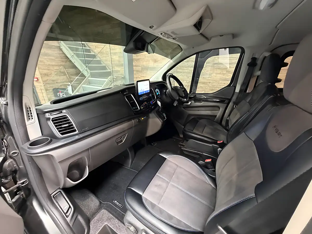 Used 2023 Ford Transit Custom Ms-Rt Crew Cab Magnetic Grey - Interior and Exterior details 9