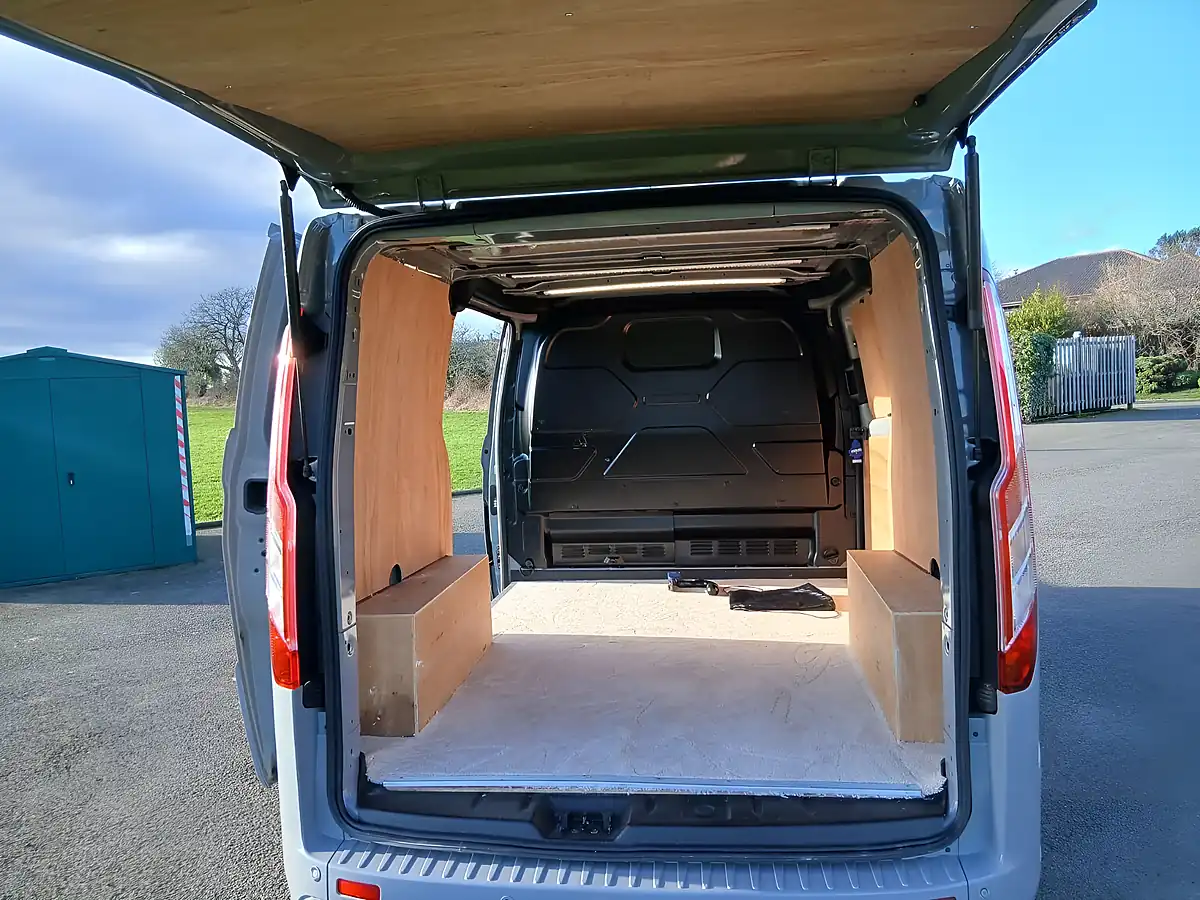 Used 2023 Ford Transit Custom Ms-Rt Grey - Interior and Exterior details 16