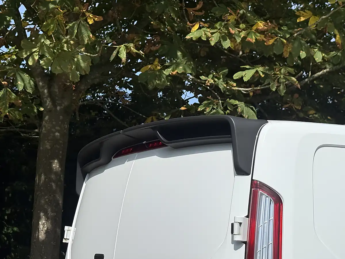 Used 2023 Ford Transit Custom Ms-Rt White - Interior and Exterior details 11