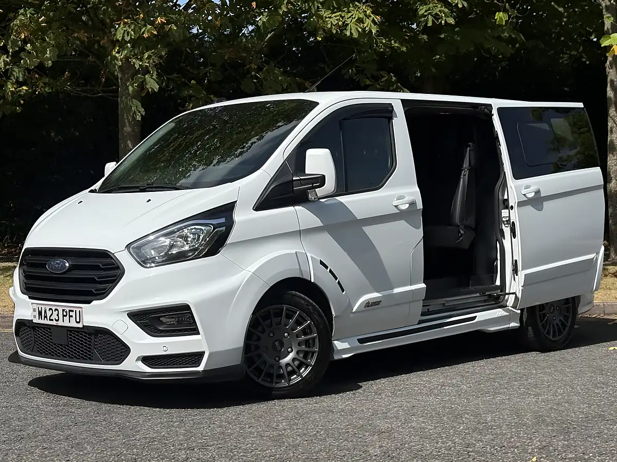Used 2023 Ford Transit Custom Ms-Rt White - Interior and Exterior details 19