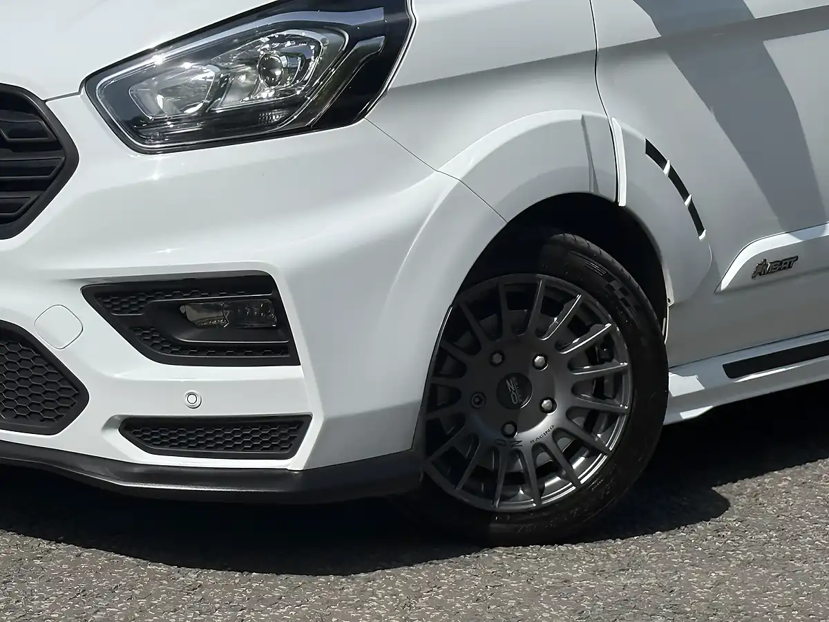 Used 2023 Ford Transit Custom Ms-Rt White - Interior and Exterior details 3