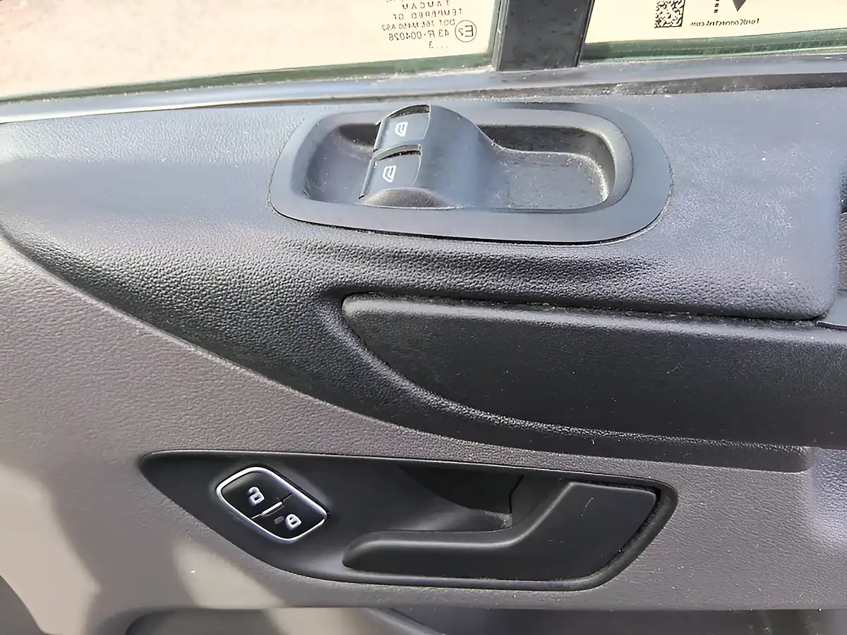 Used 2023 Ford Transit Custom Panel Van L2 H2 Silver - Interior and Exterior details 19