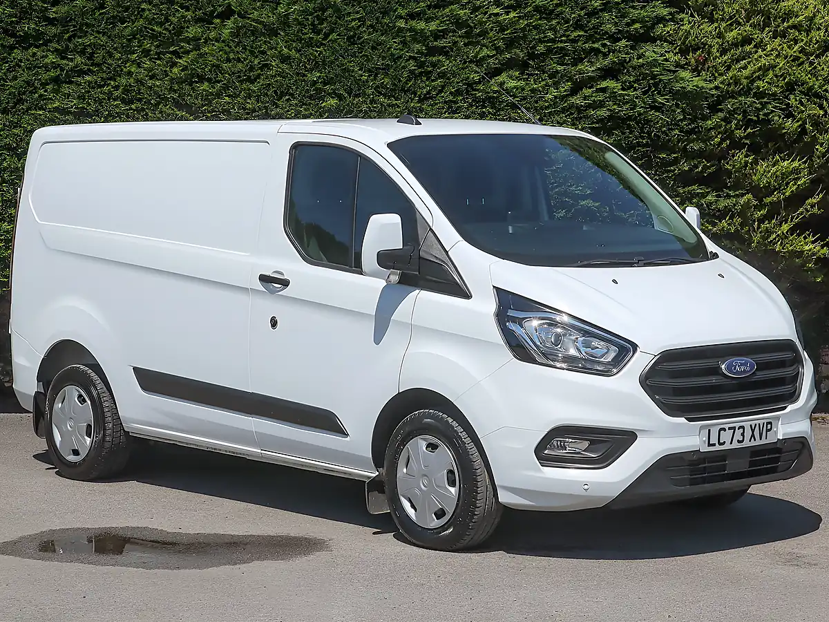 Used 2023 Ford Transit Custom Trend Frozen White - Interior and Exterior details 4