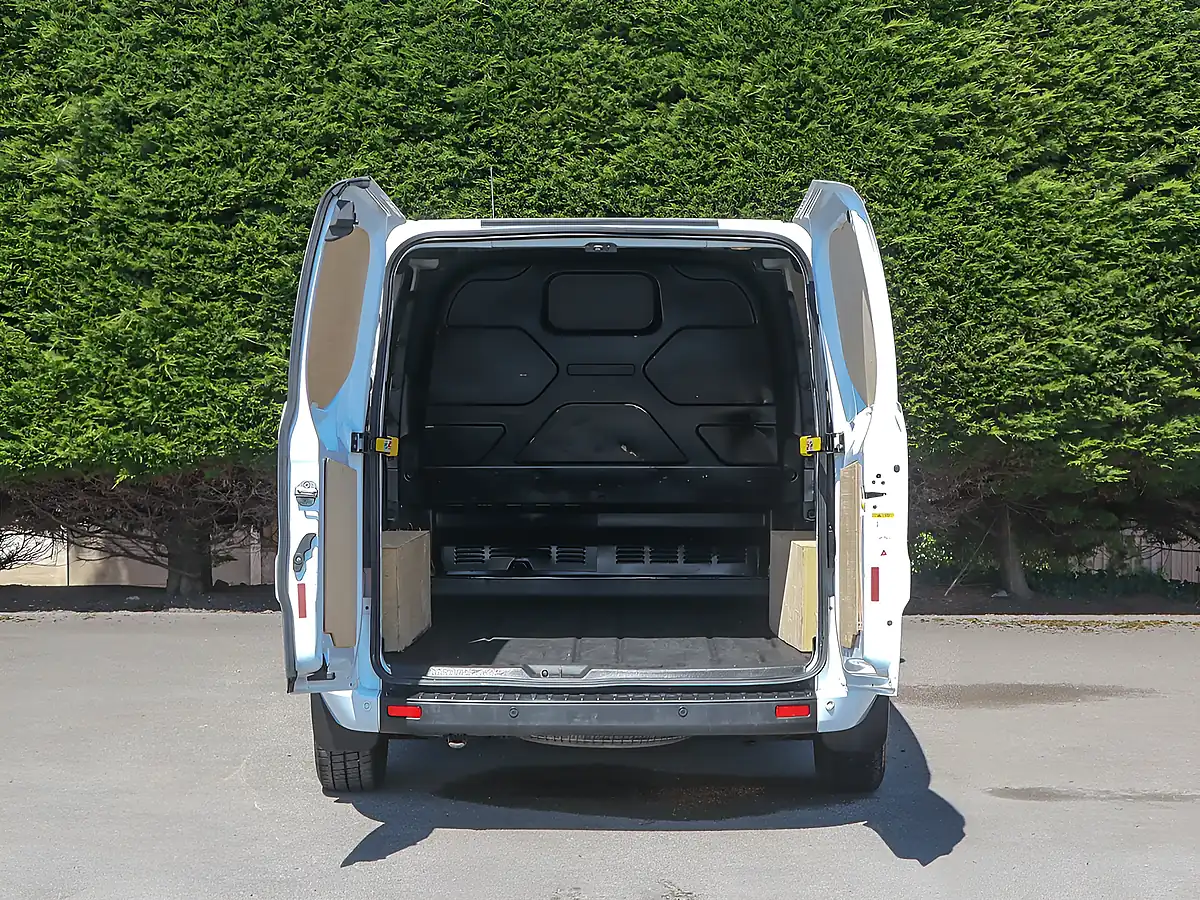 Used 2023 Ford Transit Custom Trend Frozen White - Interior and Exterior details 8