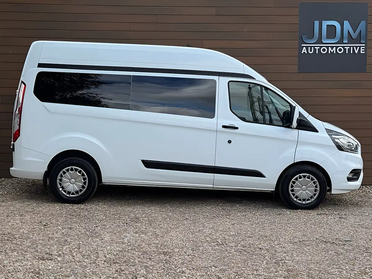 Used 2023 Ford Transit Custom Trend Frozen White - Interior and Exterior details 9