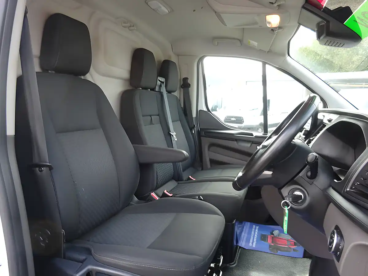 Used 2023 Ford Transit Custom Trend L1 H1 (swb) White - Interior and Exterior details 13