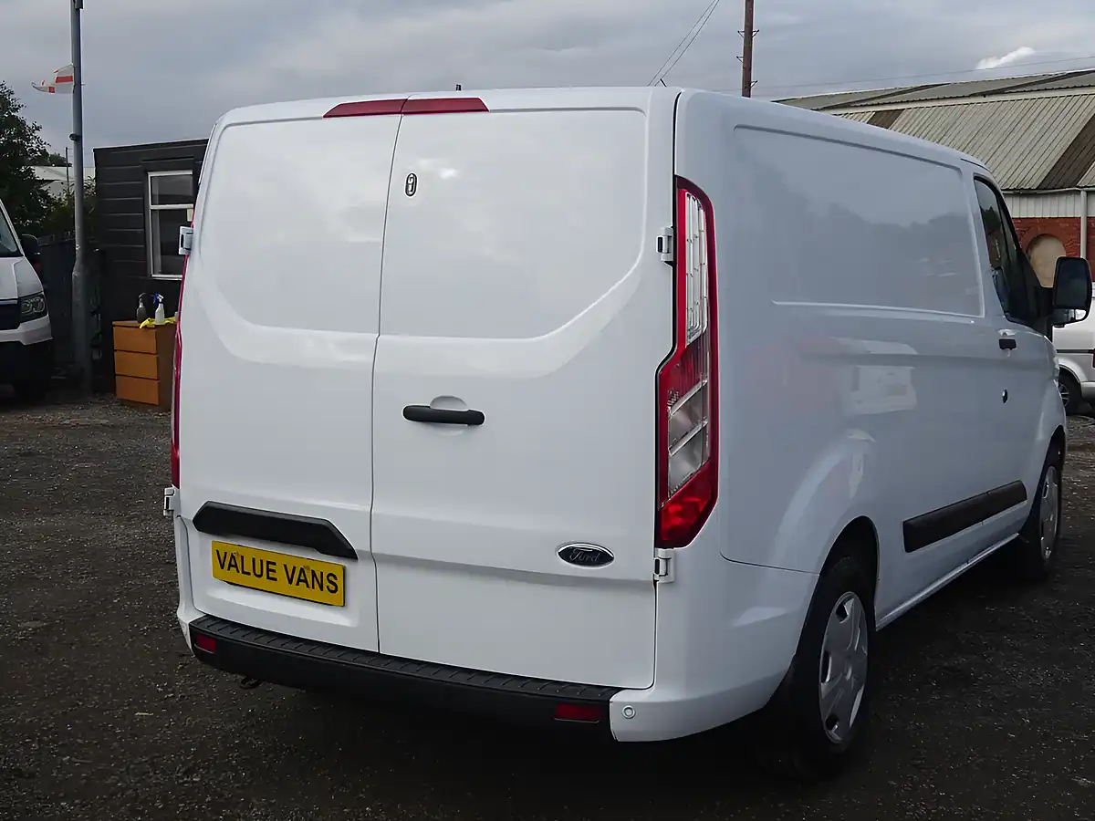 Used 2023 Ford Transit Custom Trend L1 H1 (swb) White - Interior and Exterior details 17