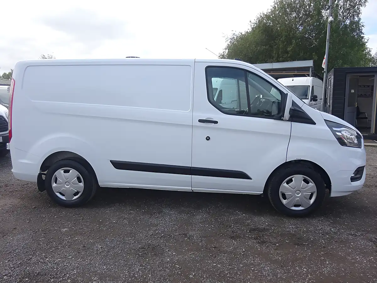 Used 2023 Ford Transit Custom Trend L1 H1 (swb) White - Interior and Exterior details 18