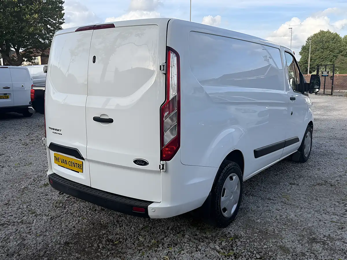 Used 2023 Ford Transit Custom Trend L1 H1 (swb) White - Interior and Exterior details 10