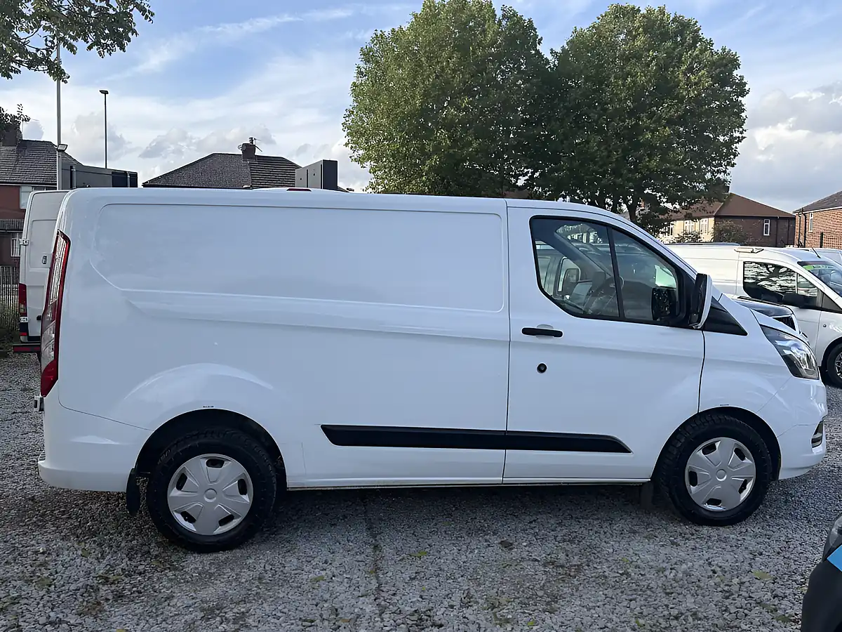 Used 2023 Ford Transit Custom Trend L1 H1 (swb) White - Interior and Exterior details 11