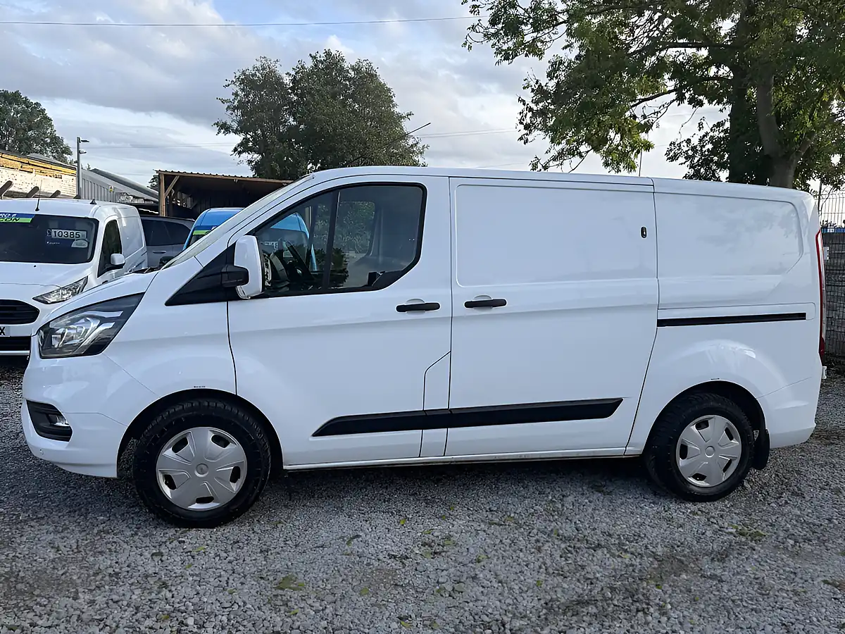 Used 2023 Ford Transit Custom Trend L1 H1 (swb) White - Interior and Exterior details 6