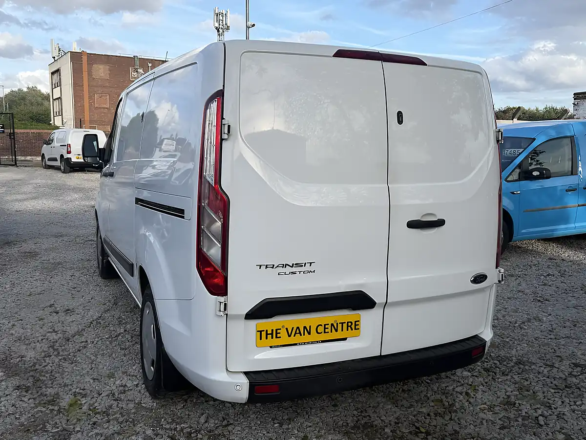 Used 2023 Ford Transit Custom Trend L1 H1 (swb) White - Interior and Exterior details 9