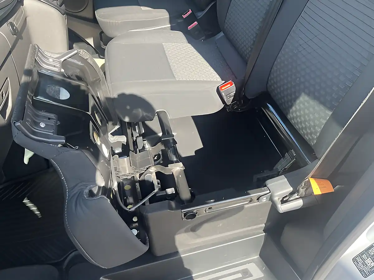 Used 2023 Ford Transit Custom Trend White - Interior and Exterior details 18