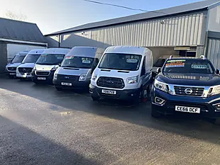 Used 2023 Ford Transit Custom Trend White - Interior and Exterior details 13