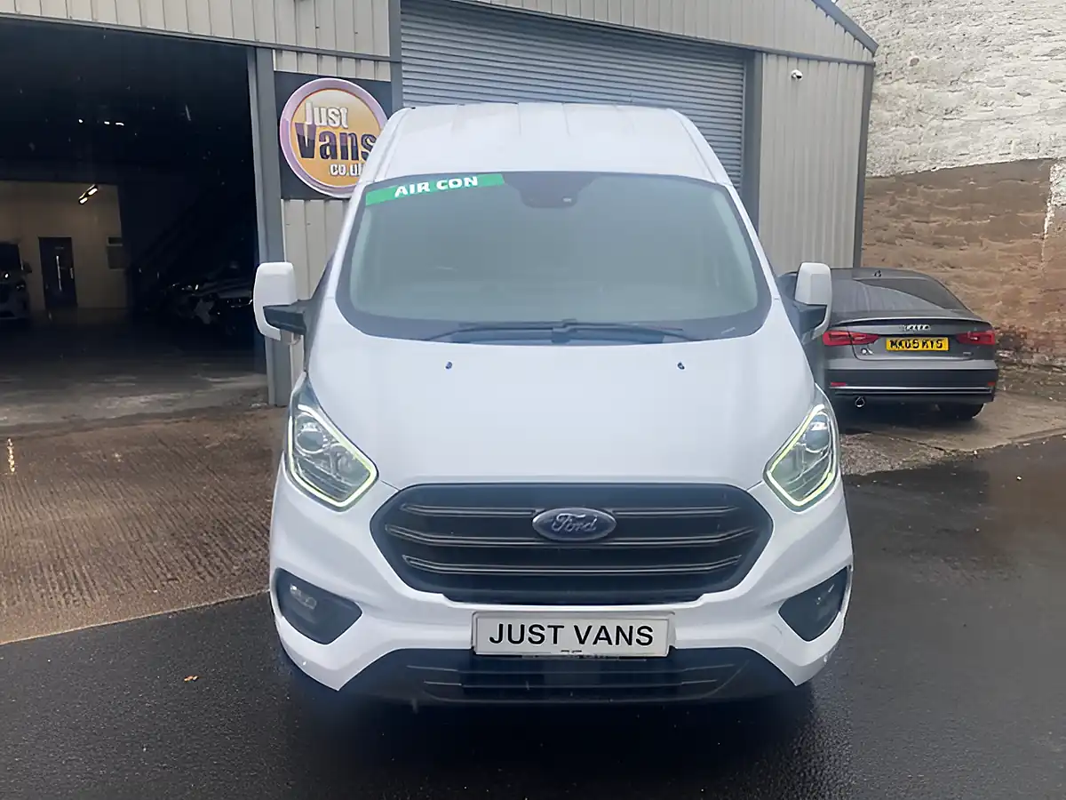 Used 2023 Ford Transit Custom Trend White - Interior and Exterior details 2