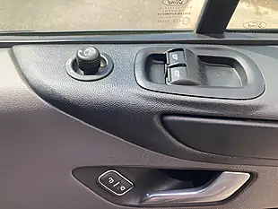 Used 2023 Ford Transit Custom Trend White - Interior and Exterior details 8