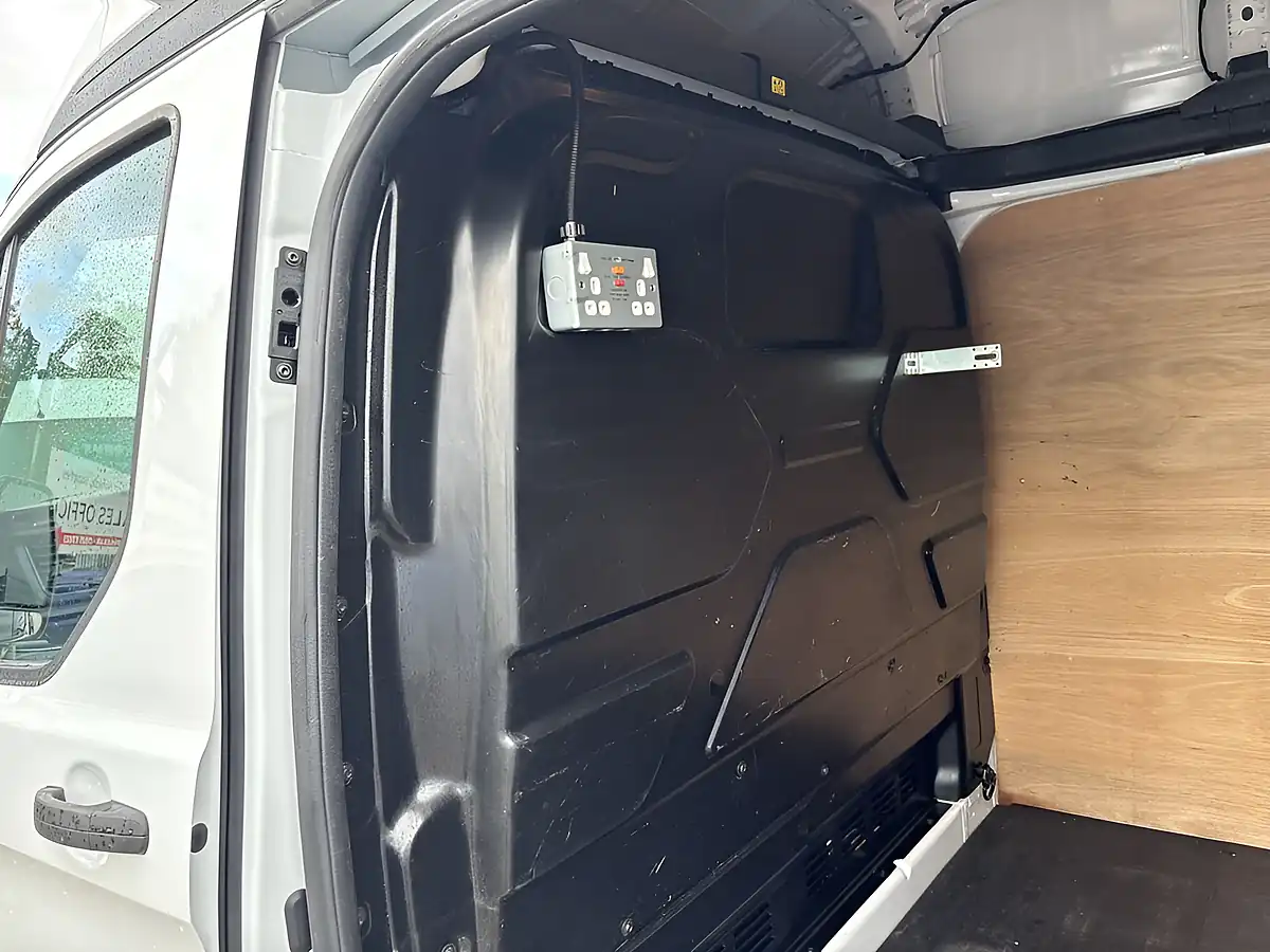 Used 2023 Ford Transit Custom Trend White - Interior and Exterior details 14