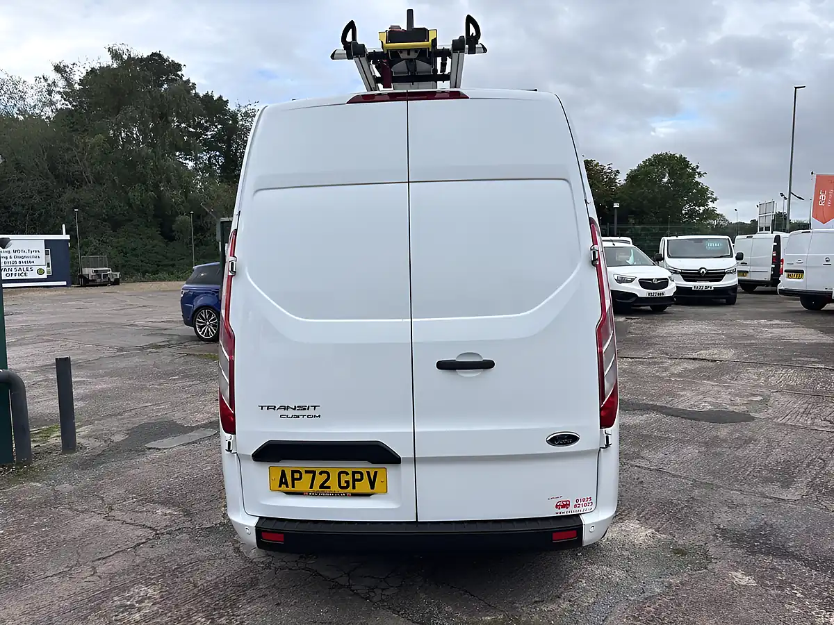 Used 2023 Ford Transit Custom Trend White - Interior and Exterior details 5