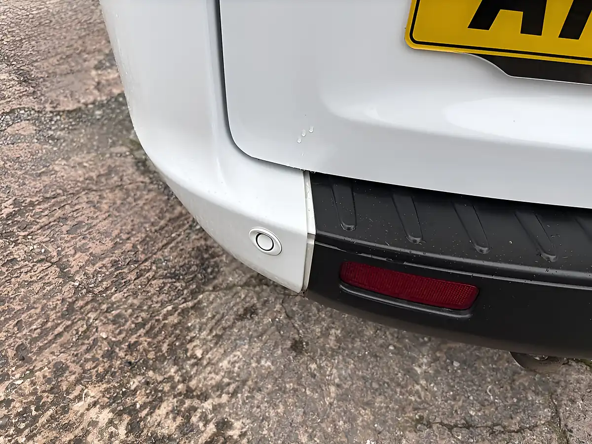 Used 2023 Ford Transit Custom Trend White - Interior and Exterior details 6