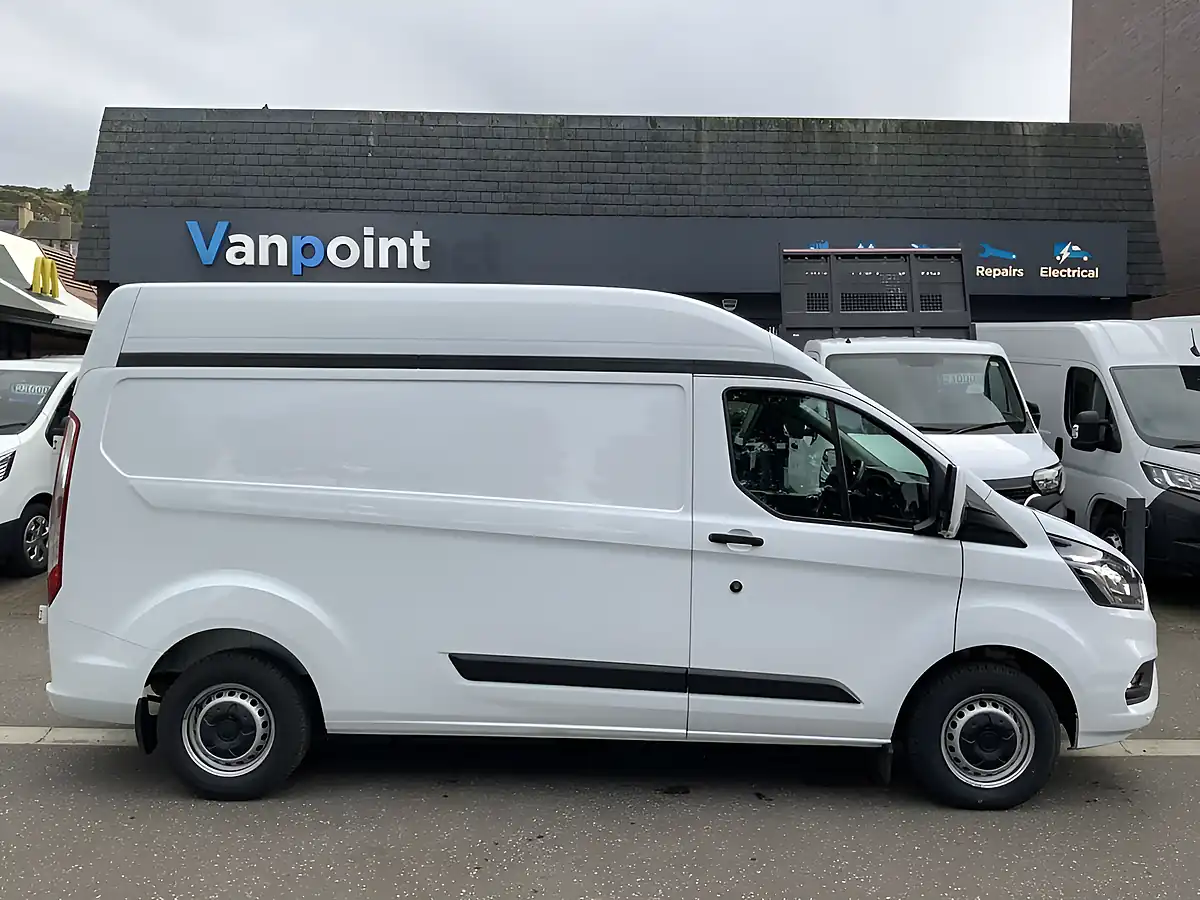 Used 2023 Ford Transit Custom Trend White - Interior and Exterior details 8