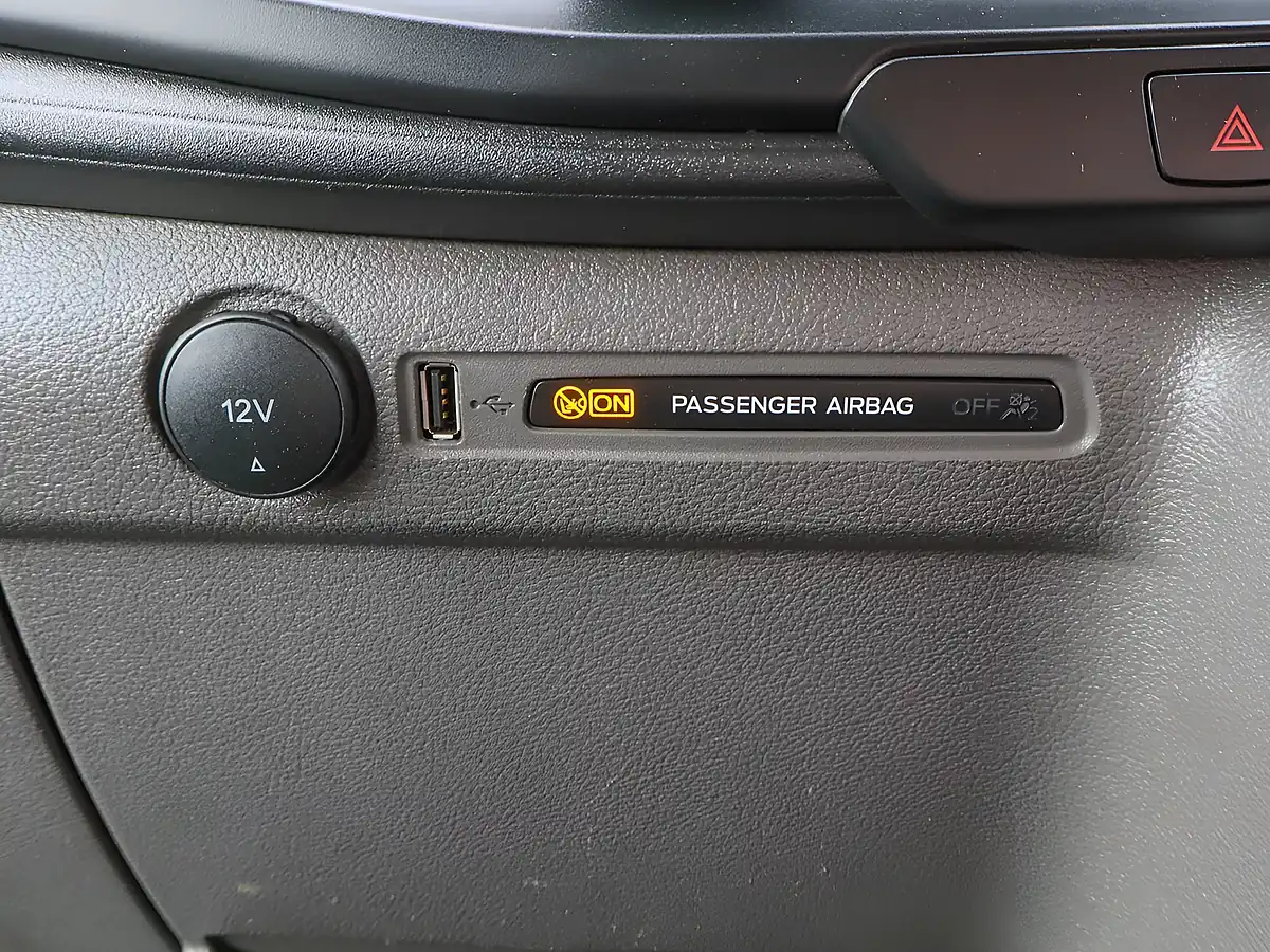Used 2023 Ford Transit Leader Frozen White - Interior and Exterior details 15