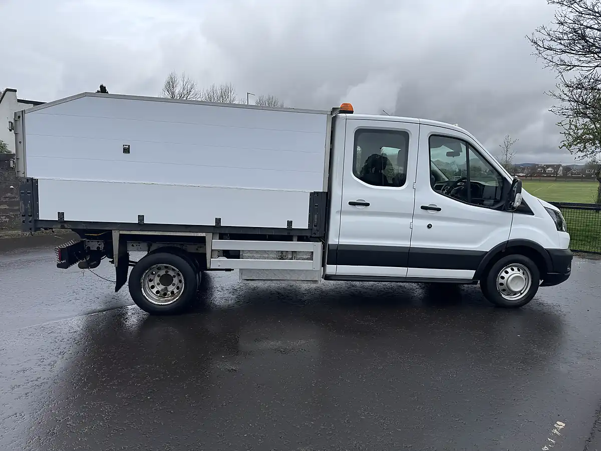 Used 2023 Ford Transit Transit Leader Double Chassis Cab 350 L3 White - Interior and Exterior details 6