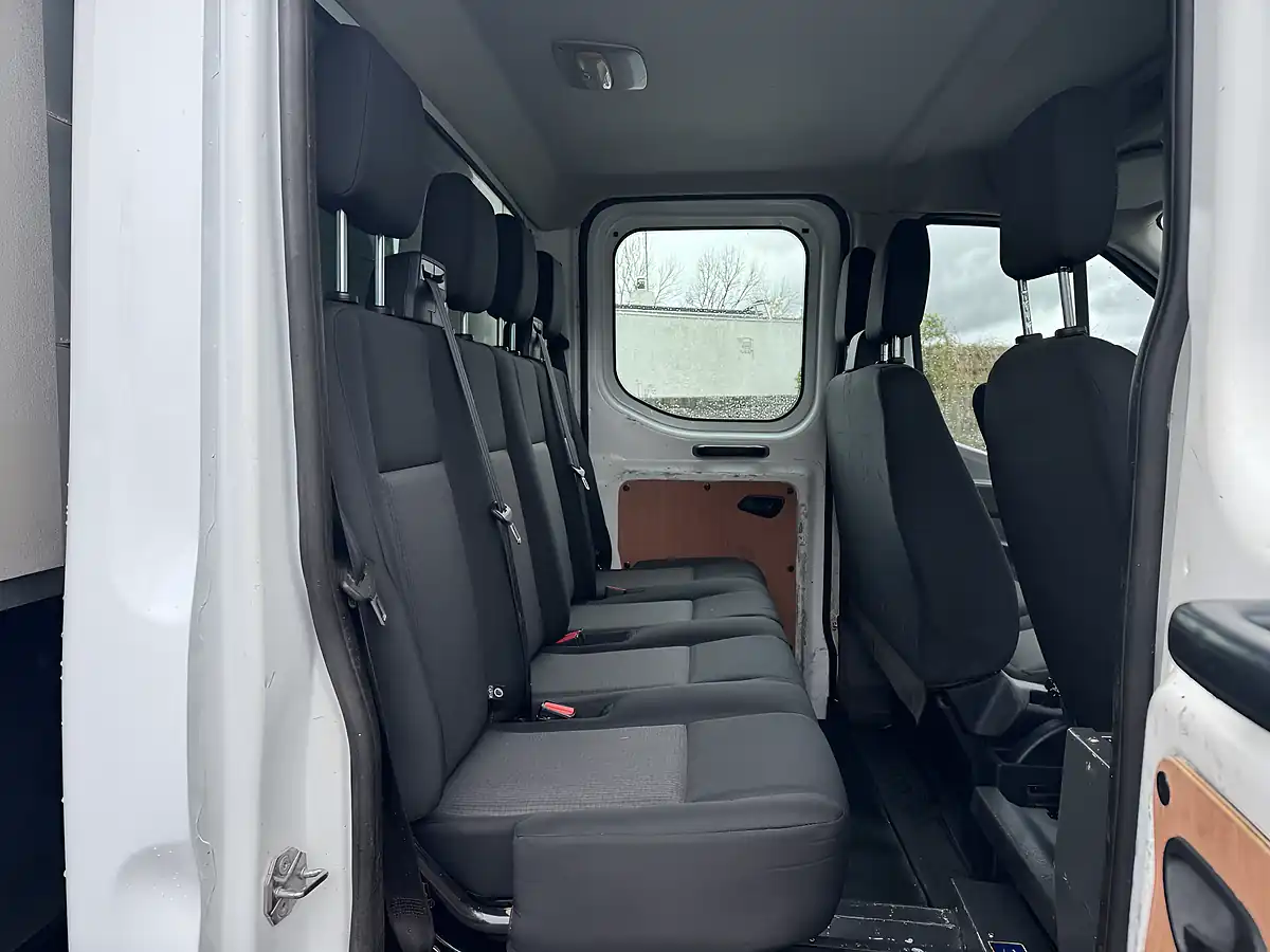 Used 2023 Ford Transit Transit Leader Double Chassis Cab 350 L3 White - Interior and Exterior details 9
