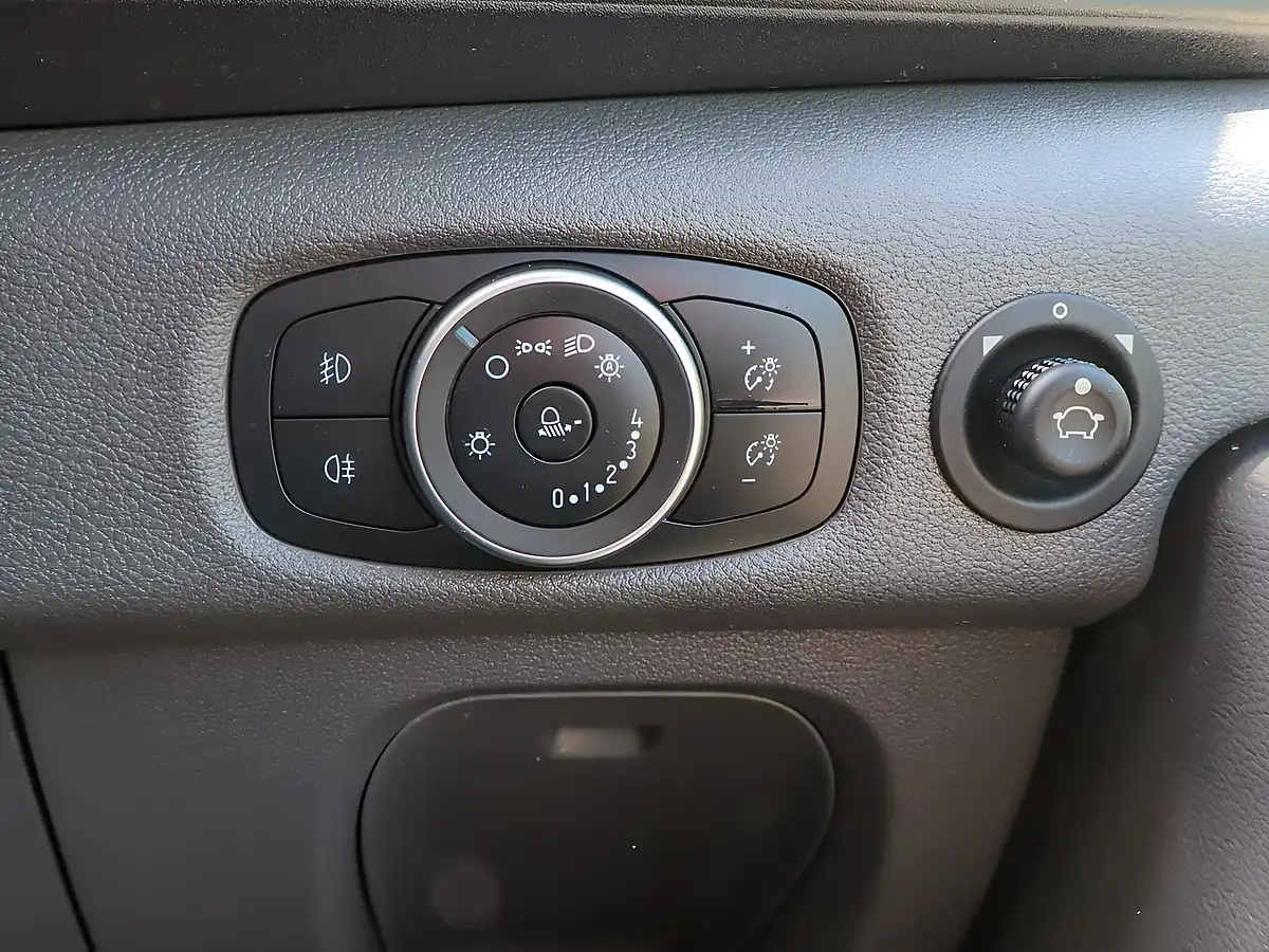 Used 2023 Ford Transit Trend White - Interior and Exterior details 5