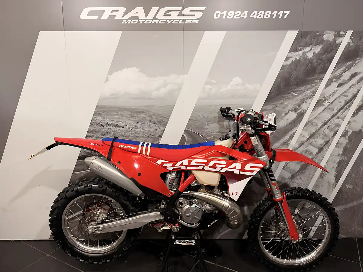 Used 2023 Gasgas Ec 300 Red - Front View