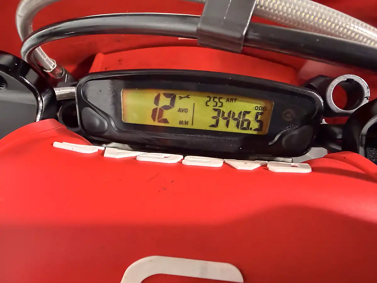 Used 2023 Gasgas Ec 300 Red - Interior and Exterior details 5