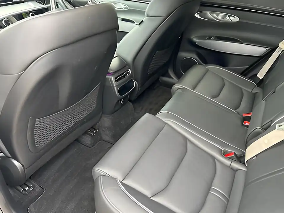 Used 2023 Genesis GV70 Sport White - Interior and Exterior details 11