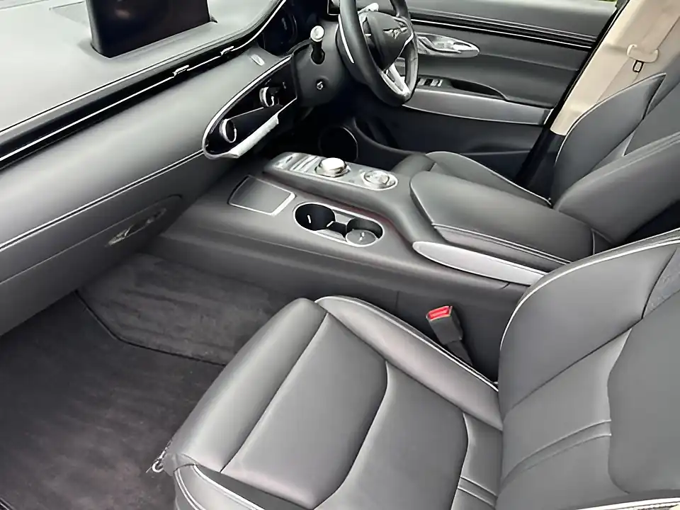Used 2023 Genesis GV70 Sport White - Interior and Exterior details 12