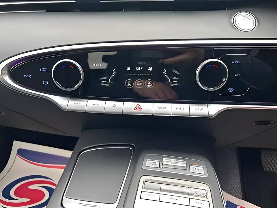 Used 2023 Genesis GV70 Sport White - Interior and Exterior details 8