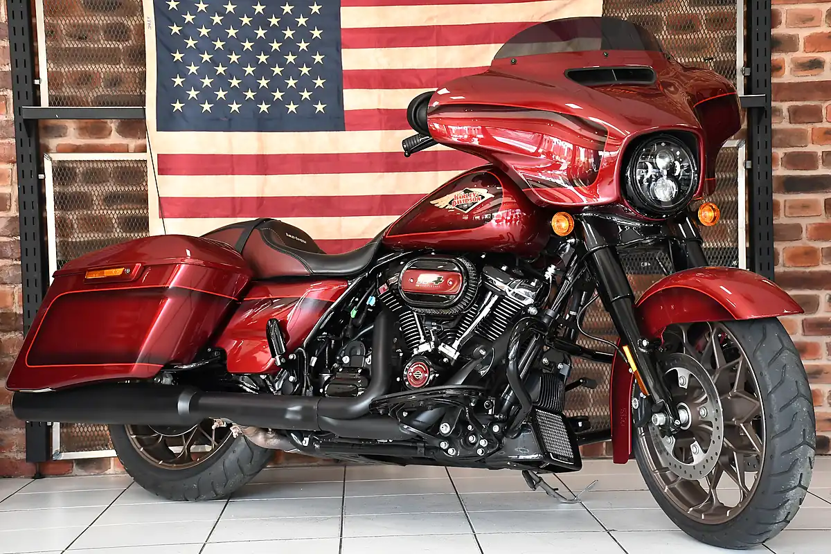 Used 2023 Harley-Davidson Flhxs Street Glide Special 120th Anniversary Red - Front View