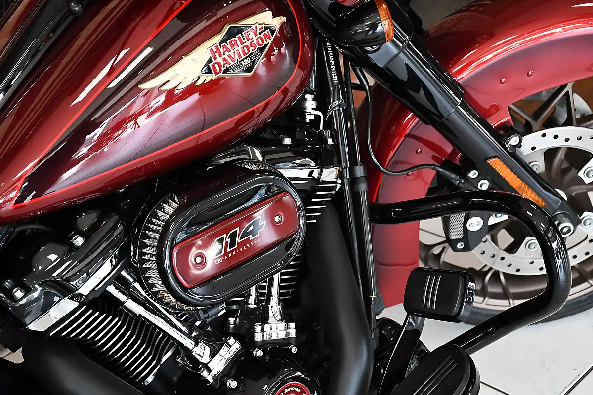 Used 2023 Harley-Davidson Flhxs Street Glide Special 120th Anniversary Red - Interior and Exterior details 13