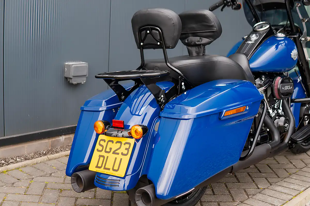 Used 2023 Harley-Davidson Road King Special Bright Billiard Blue - Interior and Exterior details 13