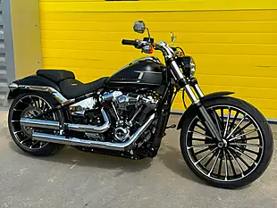 Used 2023 Harley-Davidson Softail Breakout Black - Interior and Exterior details 3