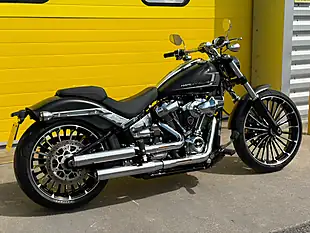 Used 2023 Harley-Davidson Softail Breakout Black - Interior and Exterior details 4